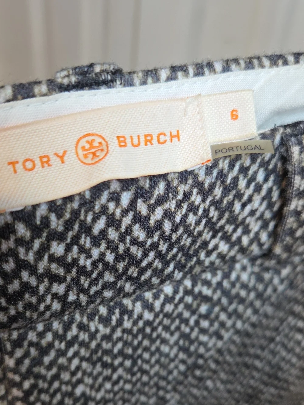Sz 6 - Tory Burch Black and White Printed Pants
